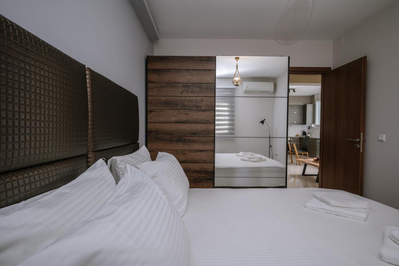 Unique1 - Two Bedroom Private Lux City Apartment Iraklio Exterior foto
